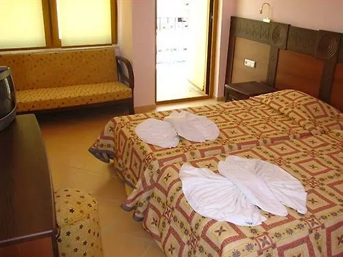 酒店 Dorian 费特希耶