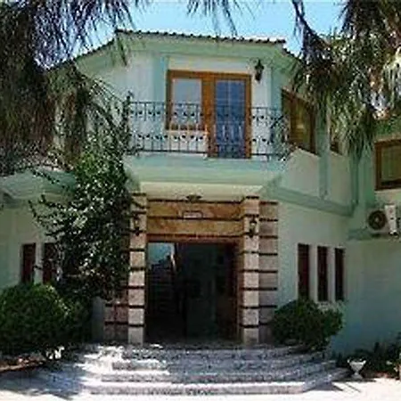 Hotell Dorian 3*